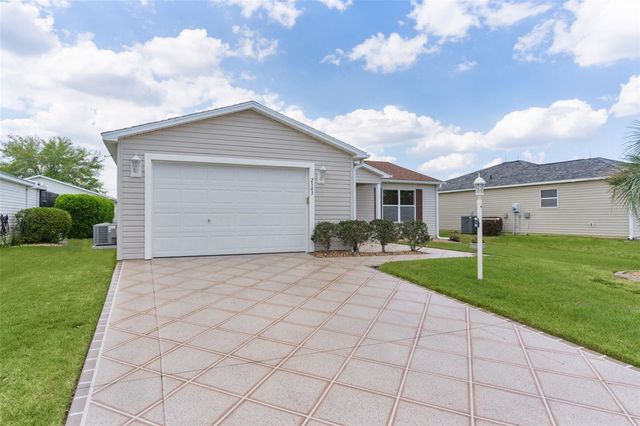 2543 RAINTREE DRIVE, The Villages, FL 32162