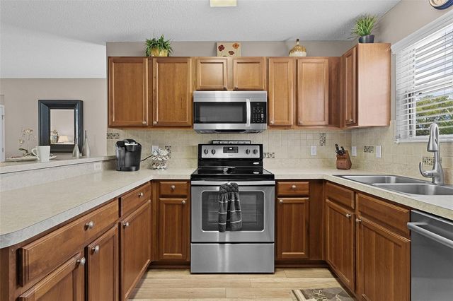 2543 RAINTREE DRIVE, The Villages, FL 32162