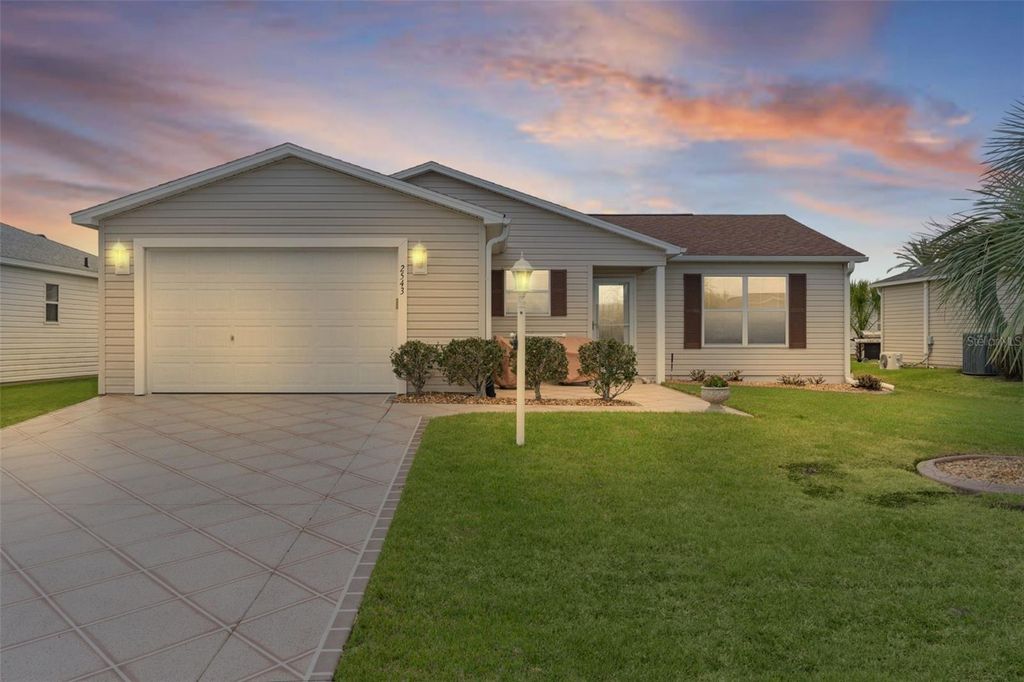 2543 RAINTREE DRIVE, The Villages, FL 32162