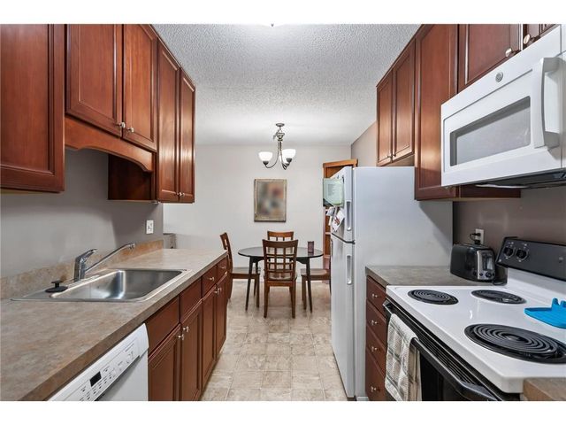 181 Little Canada Road #334, Little Canada, MN 55117