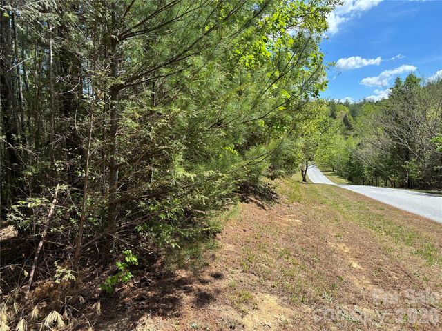 1665 Round Mountain Parkway 69, Lenoir, NC 28645