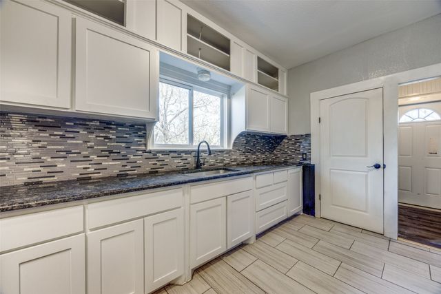 311 W Acheson Street, Denison, TX 75020