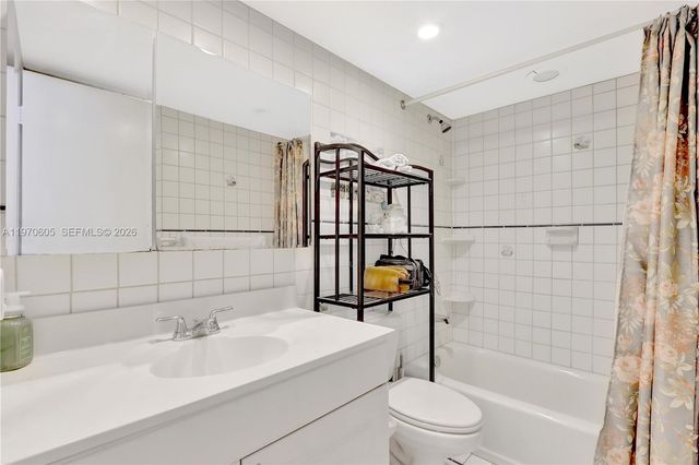 10525 SW 112th Avenue 117, Miami, FL 33176