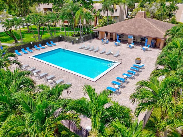 10525 SW 112th Avenue 117, Miami, FL 33176