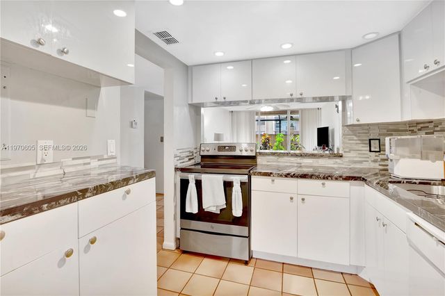 10525 SW 112th Avenue 117, Miami, FL 33176