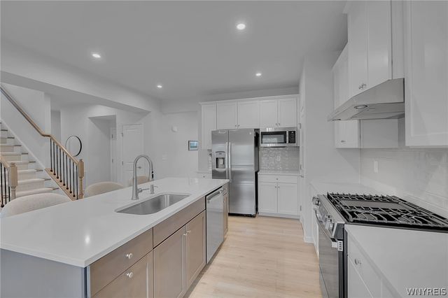 6373 Deanna Drive, Boston, NY 14075