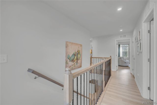 6373 Deanna Drive, Boston, NY 14075