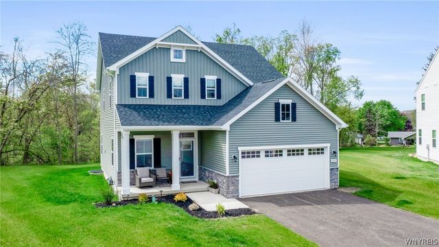6373 Deanna Drive, Boston, NY 14075