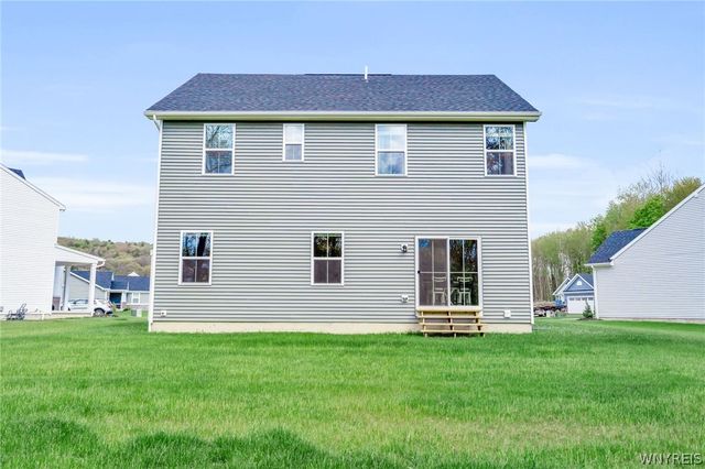6373 Deanna Drive, Boston, NY 14075