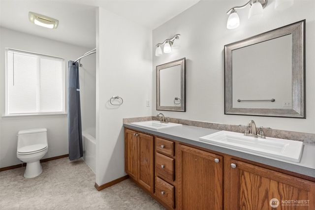 2718 S Star lake Road, Federal Way, WA 98003