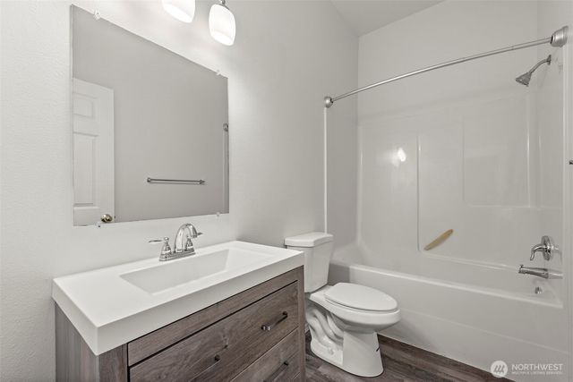 2718 S Star lake Road, Federal Way, WA 98003