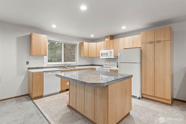 2718 S Star lake Road, Federal Way, WA 98003