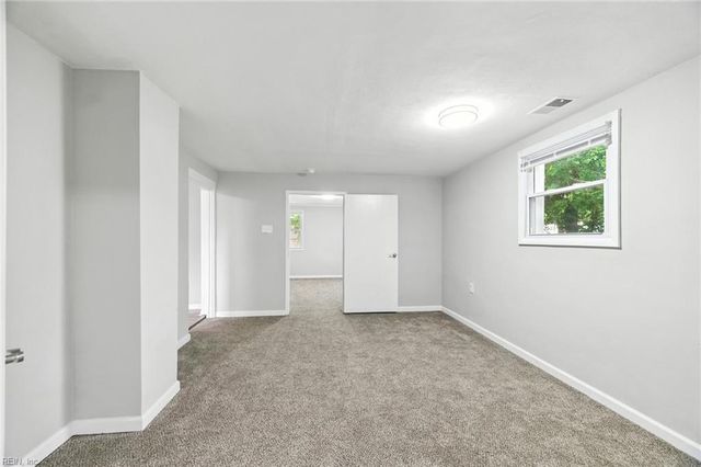 5553 Rock Creek LN, Virginia Beach, VA 23462