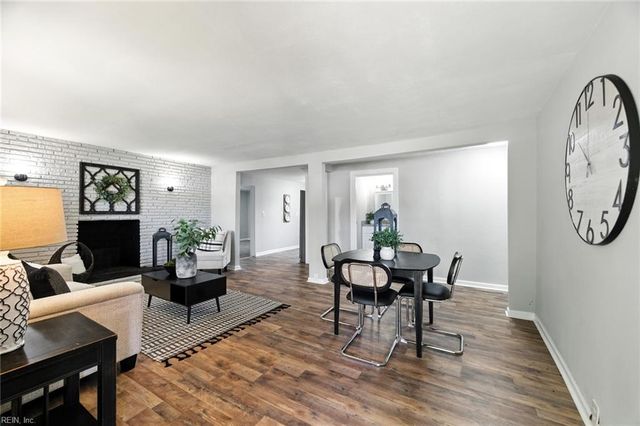 5553 Rock Creek LN, Virginia Beach, VA 23462