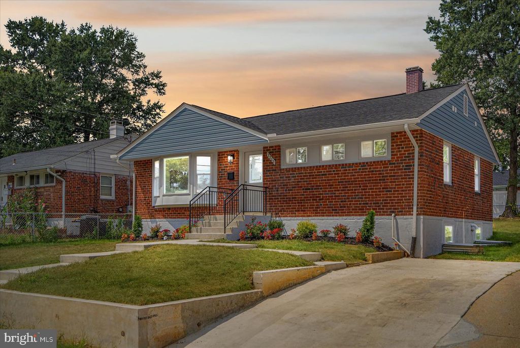 2208 CHAPMAN RD, Hyattsville, MD 20783