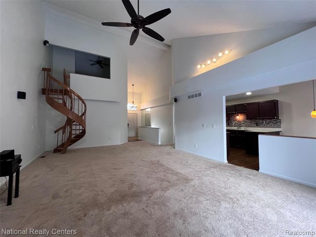 36525 Lochdale, Farmington Hills, MI 48335