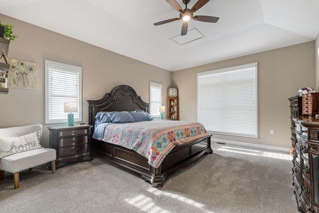 167 Creekside Green Drive, Gahanna, OH 43230