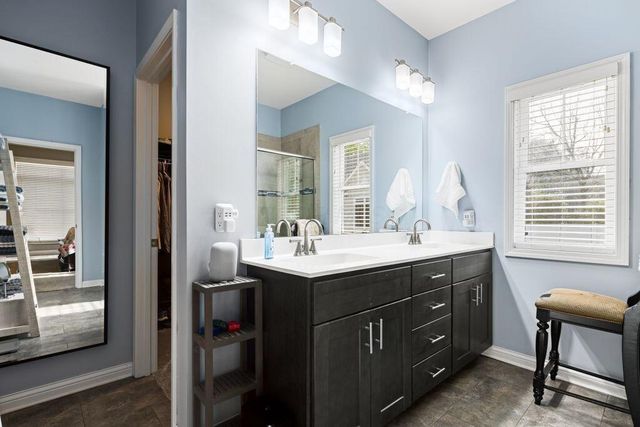 167 Creekside Green Drive, Gahanna, OH 43230