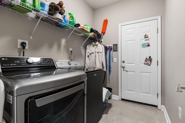 167 Creekside Green Drive, Gahanna, OH 43230