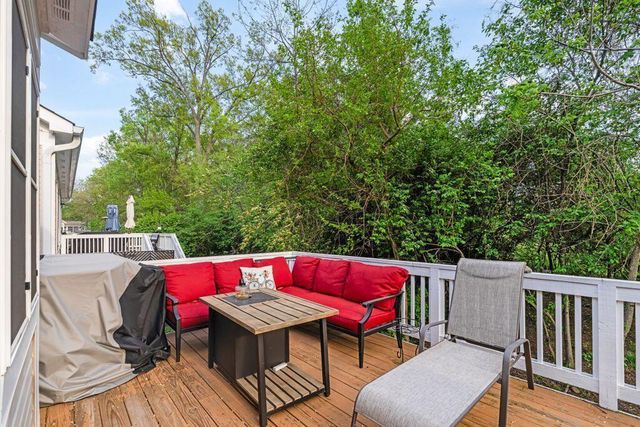 167 Creekside Green Drive, Gahanna, OH 43230
