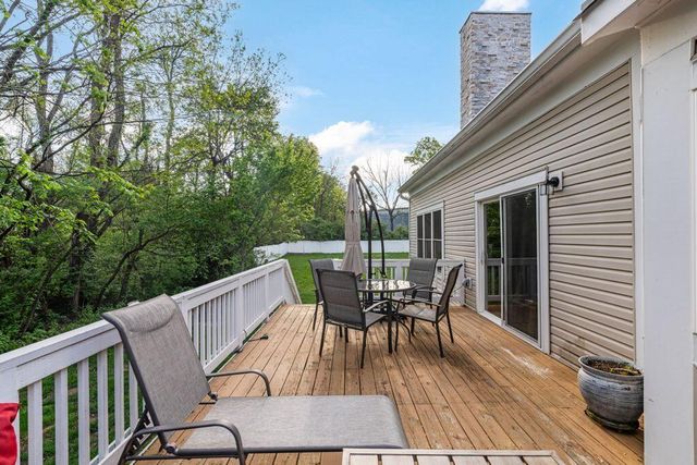 167 Creekside Green Drive, Gahanna, OH 43230