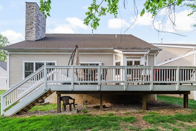 167 Creekside Green Drive, Gahanna, OH 43230