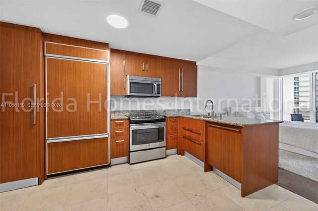 10275 Collins Ave 1202, Bal Harbour, FL 33154