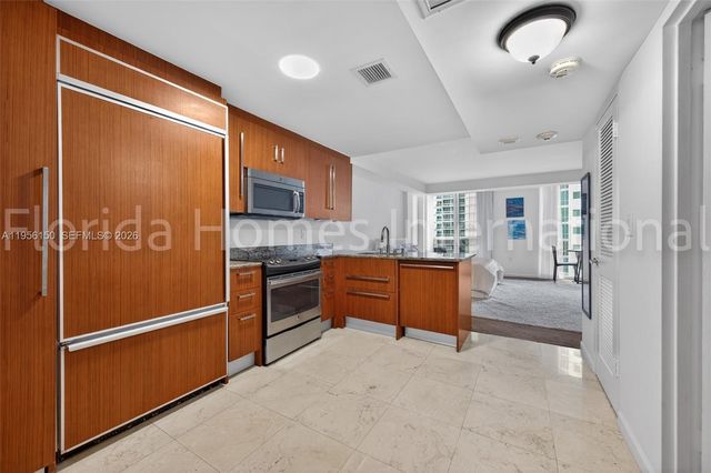 10275 Collins Ave 1202, Bal Harbour, FL 33154
