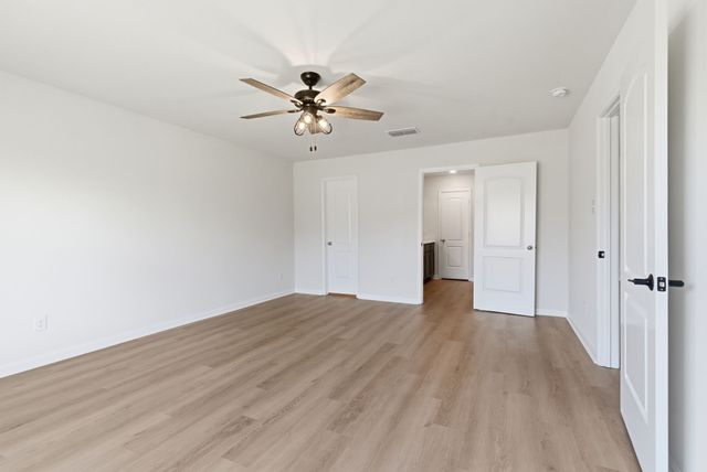 127 Bluebonnet Drive, Sanger, TX 76266