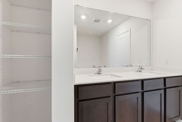 127 Bluebonnet Drive, Sanger, TX 76266