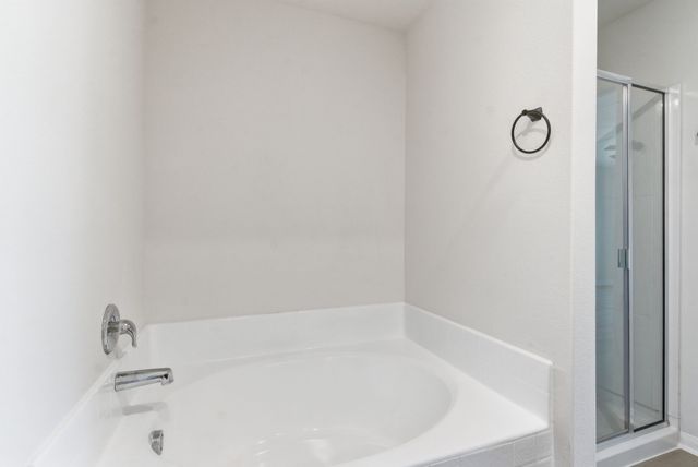 127 Bluebonnet Drive, Sanger, TX 76266