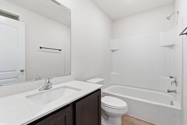 127 Bluebonnet Drive, Sanger, TX 76266