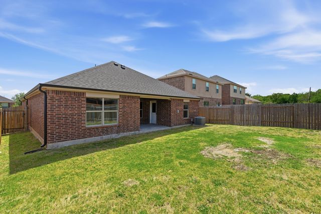 127 Bluebonnet Drive, Sanger, TX 76266