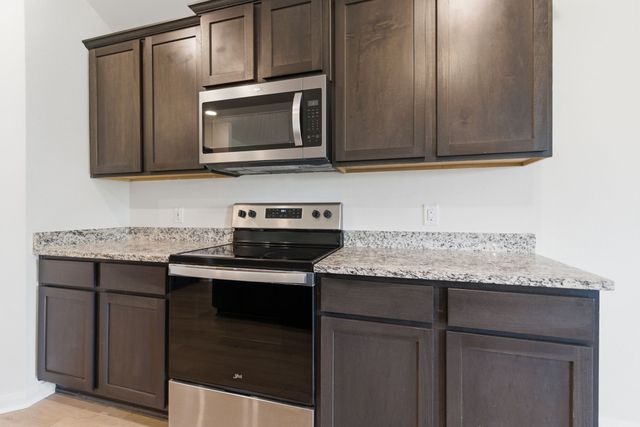 127 Bluebonnet Drive, Sanger, TX 76266