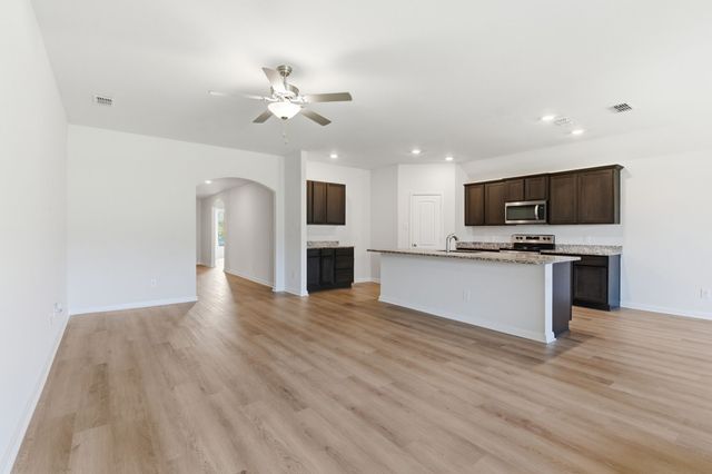 127 Bluebonnet Drive, Sanger, TX 76266