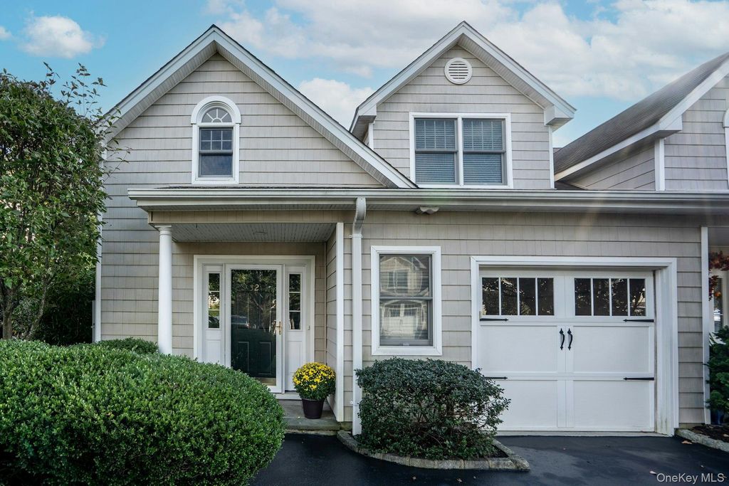 32 Coral Lane, Sayville, NY 11782 — photo 3