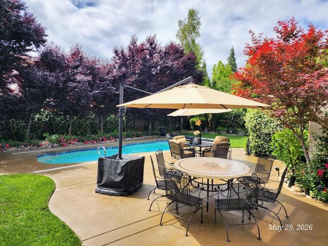 7545 Pinehurst Place, Gilroy, CA 95020