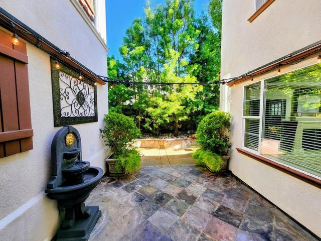 7545 Pinehurst Place, Gilroy, CA 95020