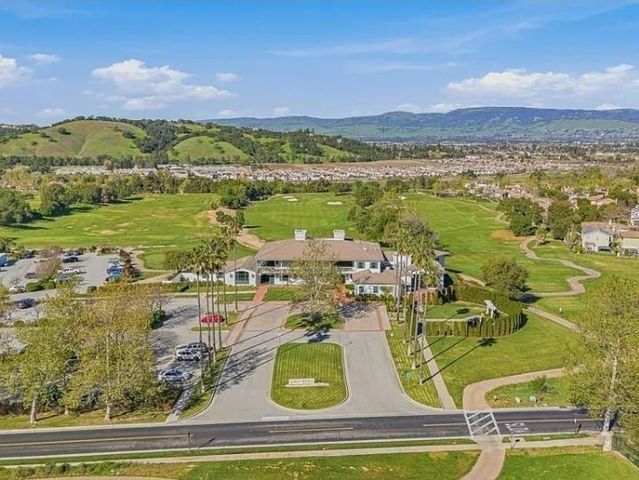 7545 Pinehurst Place, Gilroy, CA 95020