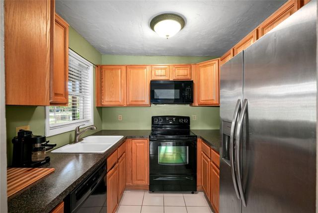 17203 SANDALWOOD DRIVE, Wildwood, FL 34785