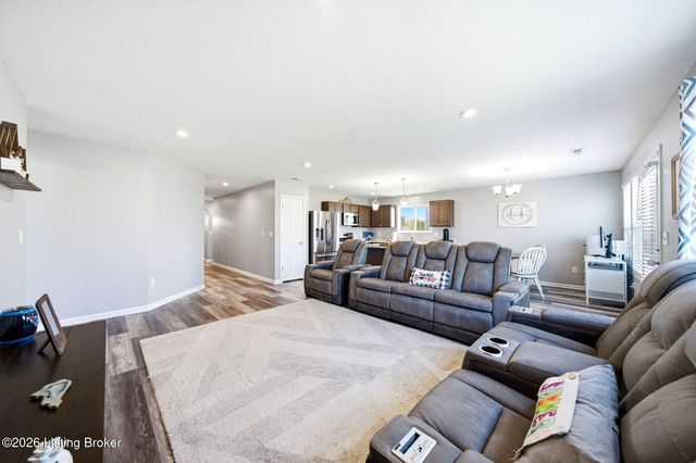 107 McCormick Way, Mt Washington, KY 40047