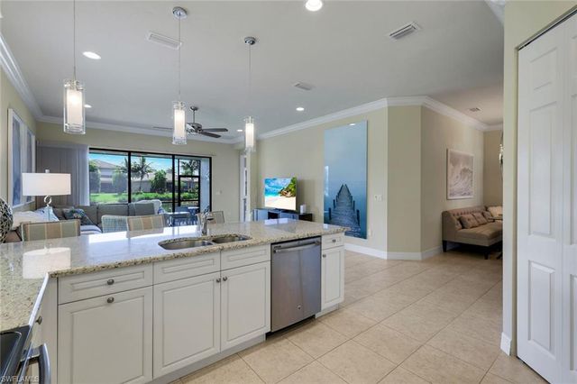 13556 Coronado DR, Naples, FL 34109