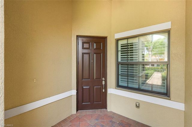 13556 Coronado DR, Naples, FL 34109