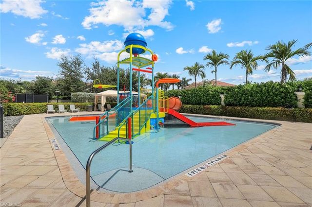 13556 Coronado DR, Naples, FL 34109