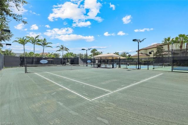13556 Coronado DR, Naples, FL 34109