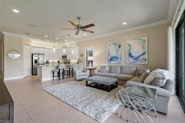 13556 Coronado DR, Naples, FL 34109