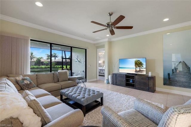 13556 Coronado DR, Naples, FL 34109