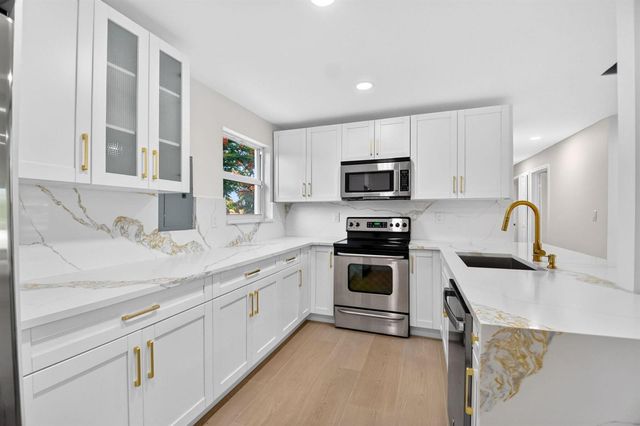 3947 Pensacola Drive, Lake Worth, FL 33462