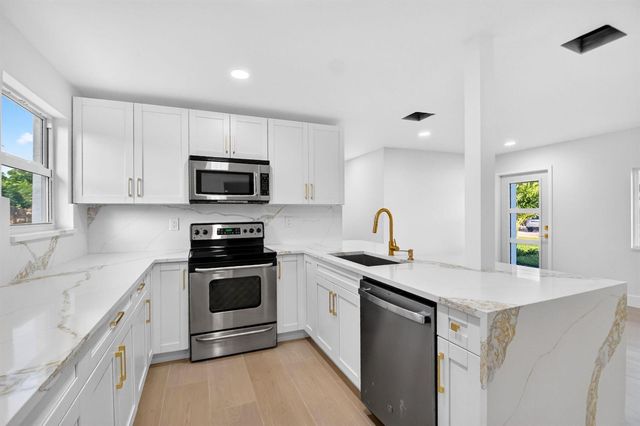 3947 Pensacola Drive, Lake Worth, FL 33462