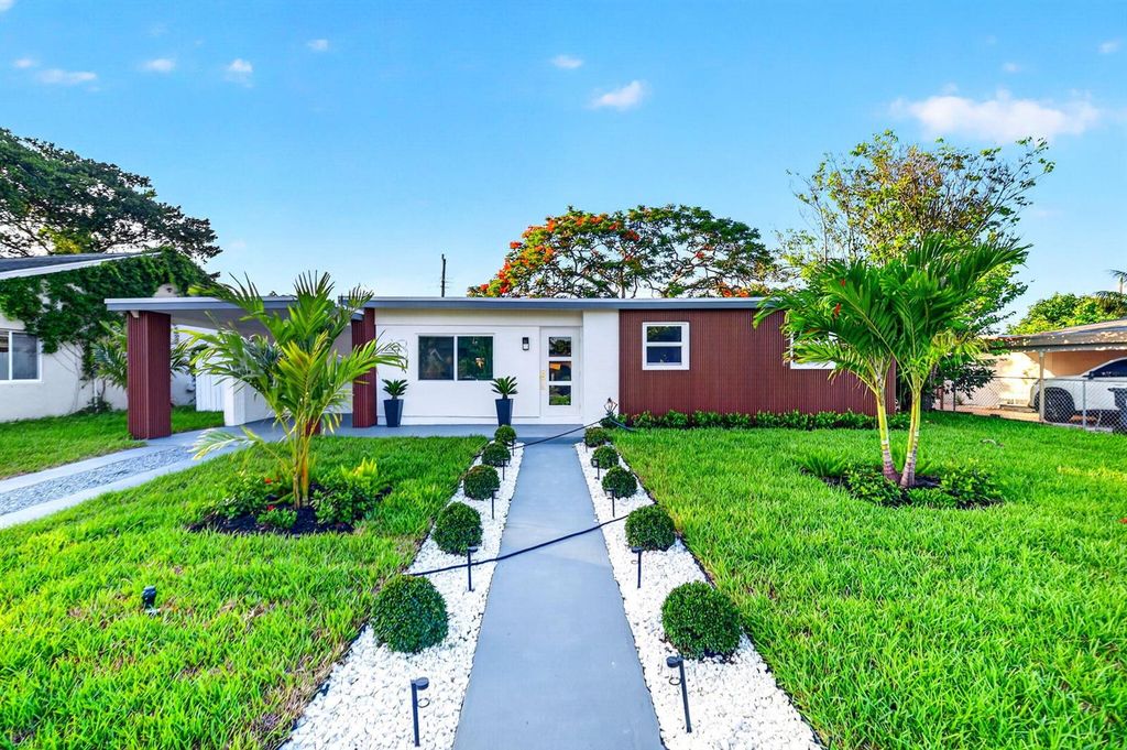 3947 Pensacola Drive, Lake Worth, FL 33462